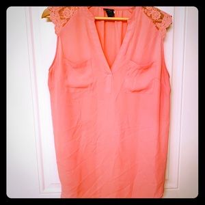 Super cute peach tank